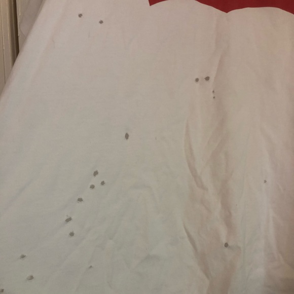 Levi’s Distressed Logo Tee - Picture 3 of 4